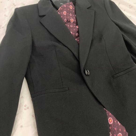 (NWOT) Women's Blunt Stitch Fitted Blazer - Picture 2 of 3